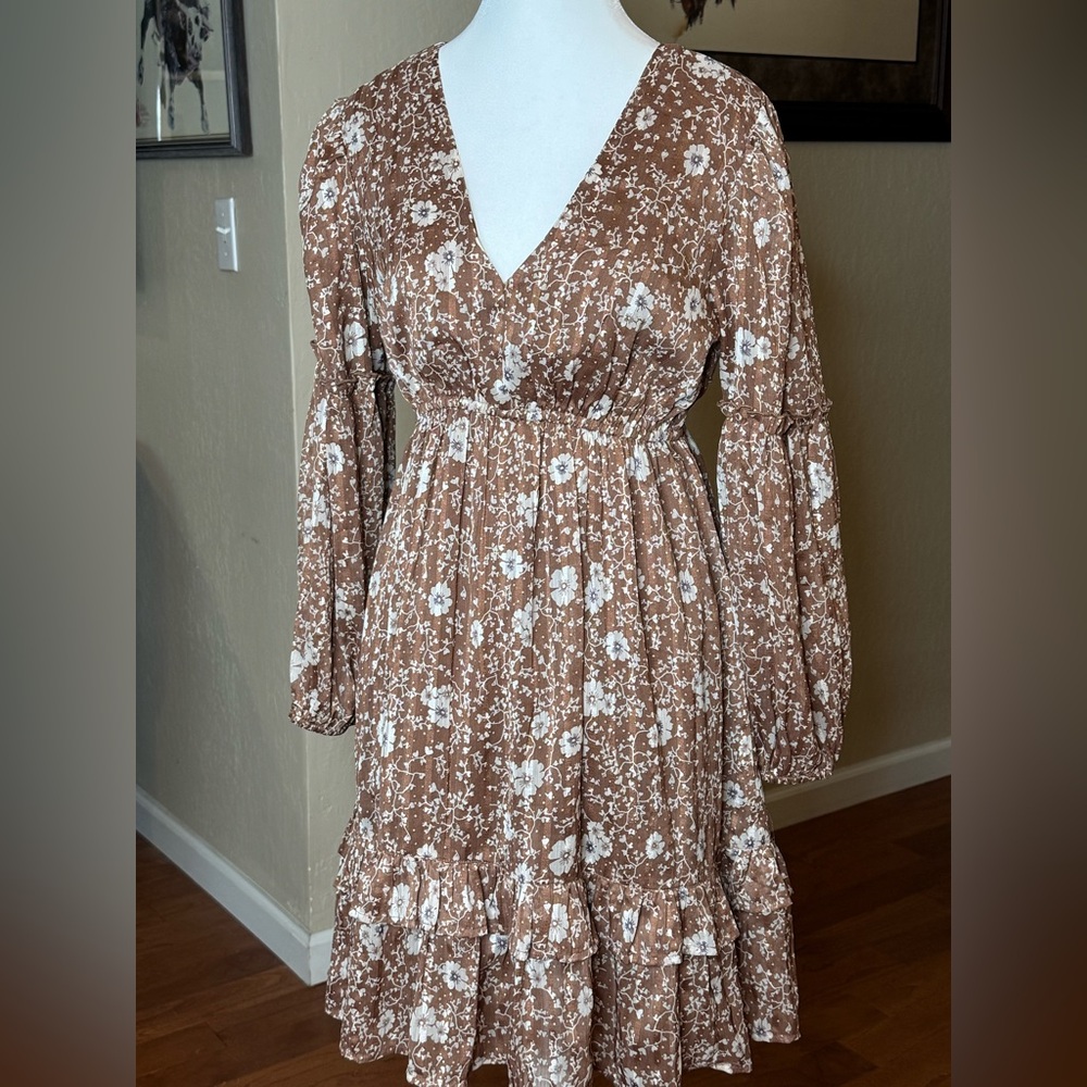 Adorable Ruffled Boho Dress - Small - Picture 4 of 11